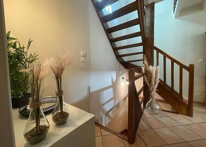 La Traverse - Au Pied De La Cite Medievale - Clim Et Terrasse