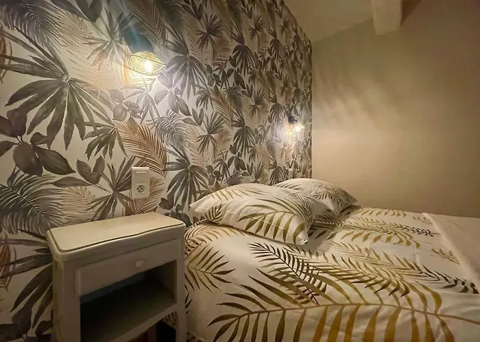 La Traverse - Au Pied De La Cite Medievale - Clim Et Terrasse *